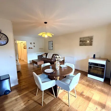 Jardin Japonais - T2 Parking Prive Et Terrasse *